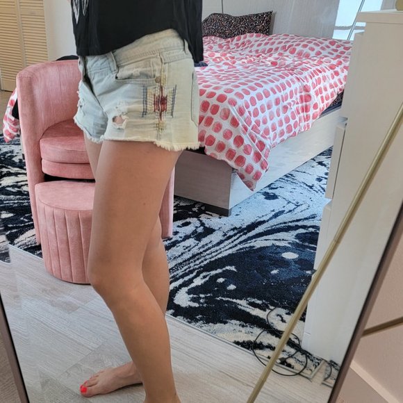 Bluespice Women Denim Shorts Lowrise Great Fit Size XS - Picture 4 of 8